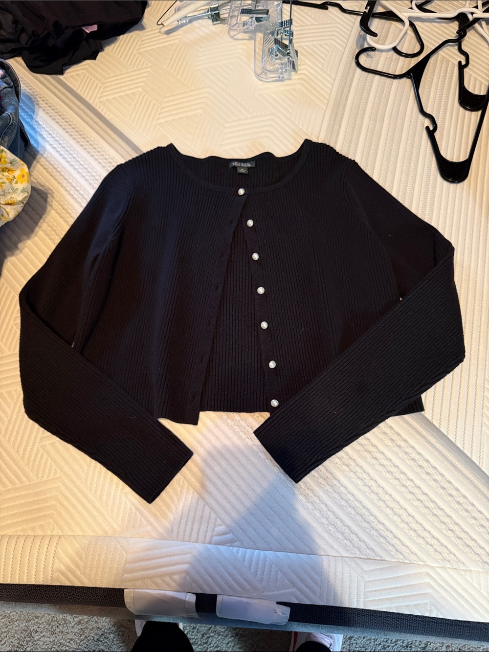 Black Ribbed Cropped Cardigan Sweater - Women